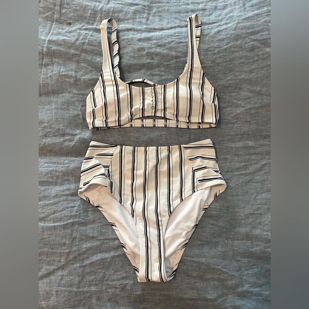 High waisted bikini